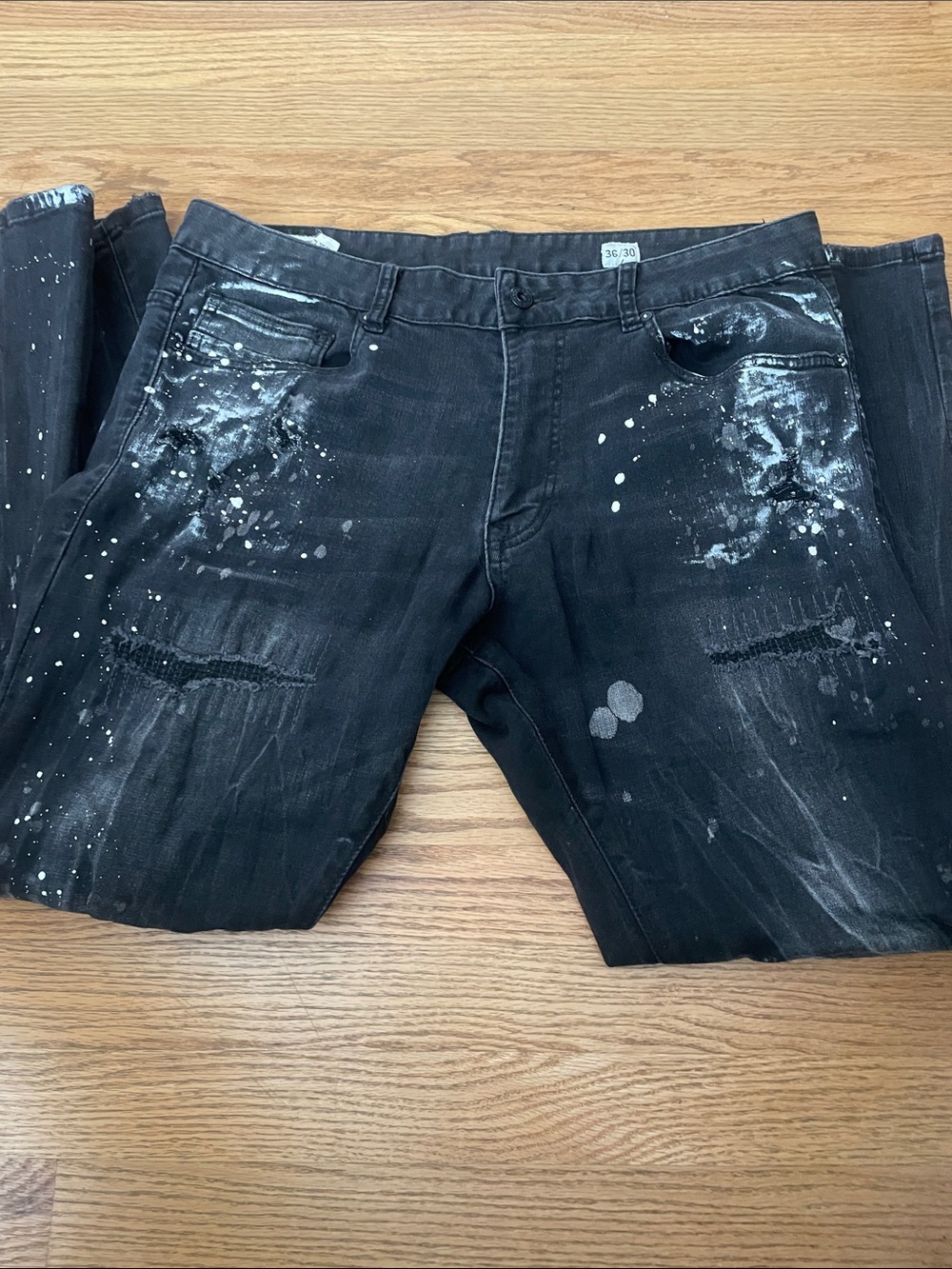 Men's Black Distressed Paint-Splatter Jeans